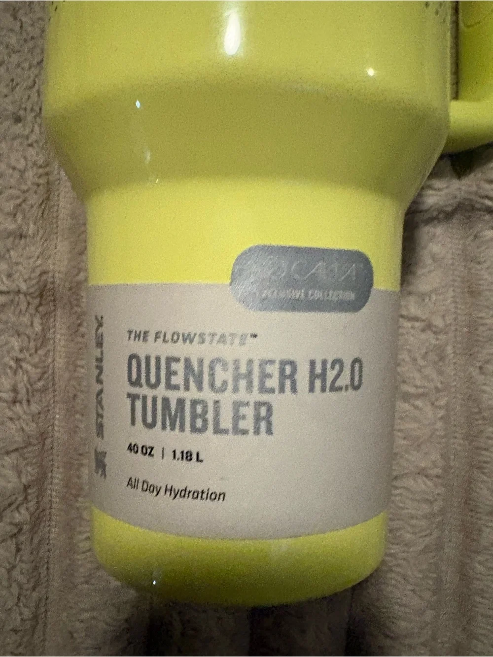 Stanley Quencher Tumbler - Bright Lemon Yellow with Handle BNWT S-29 - Picture 2 of 6